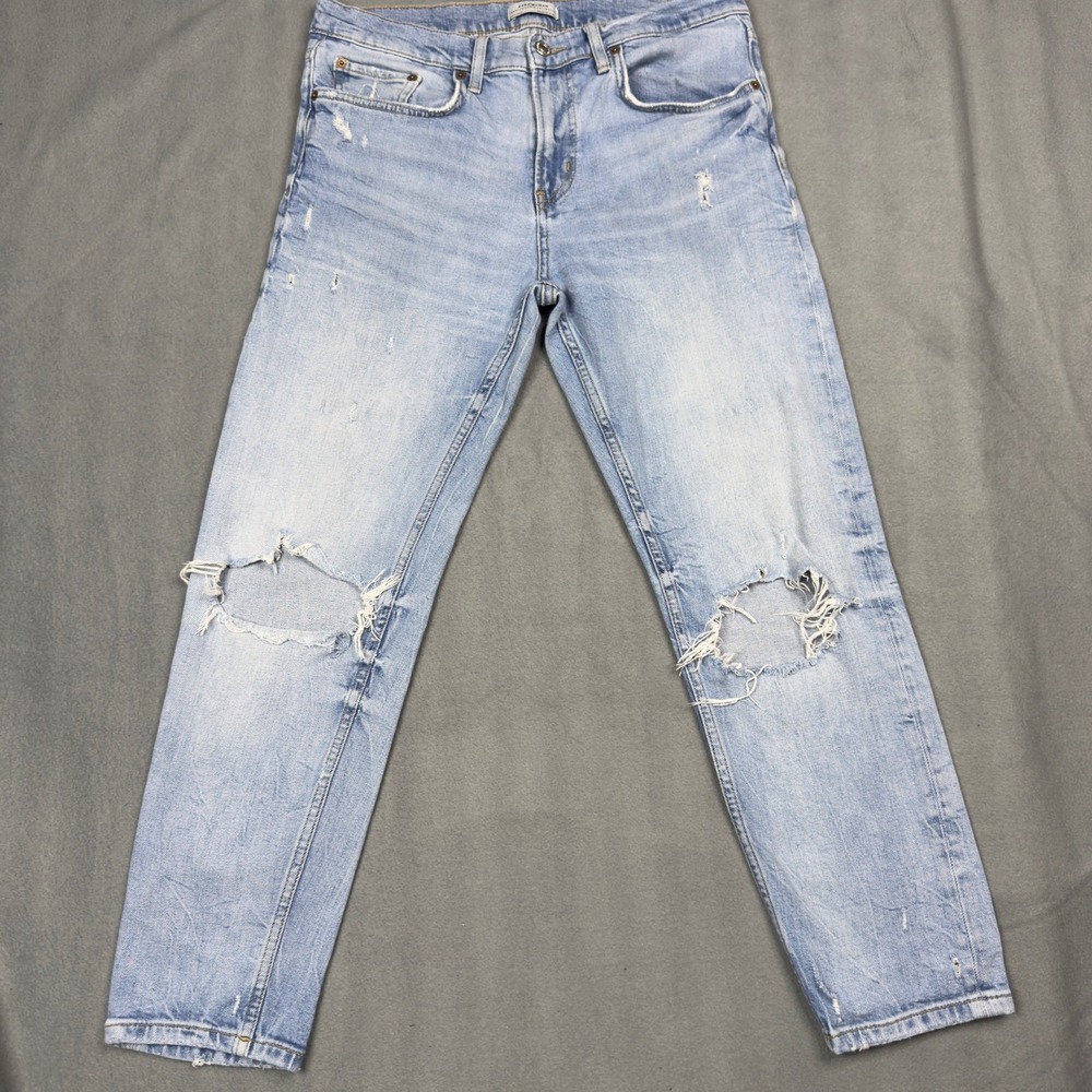 Zara Woman Premium Denim Distressed Jeans Light Wash Ripped Knee Size 8
